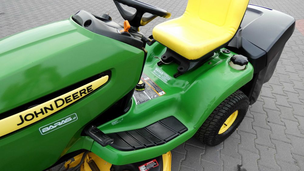 Traktor kosiarka John Deere X300R Kawasaki 2 Cylindry (230601.5) Baras