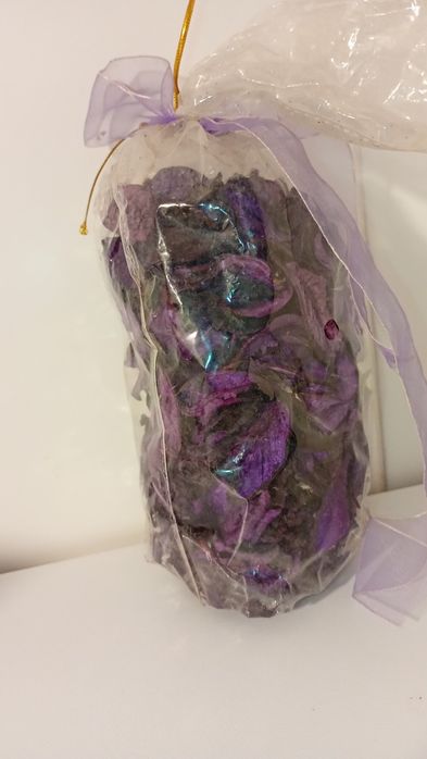 Suszone płatki kwiatów w woreczku:)