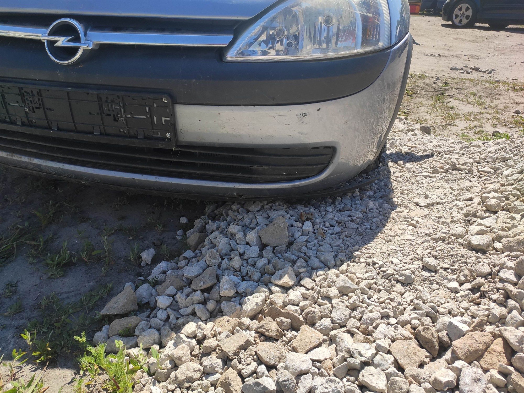 Opel Corsa c zderzak przód przedni Z163