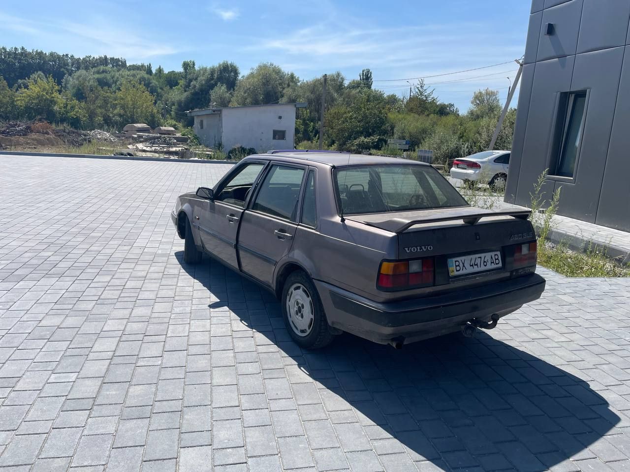 Продається Volvo 460 1991