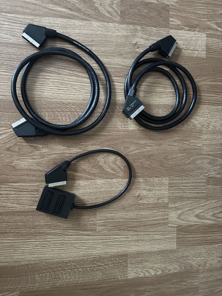 Cabo Scart 21 Pinos + Divisor 2 Vias €10