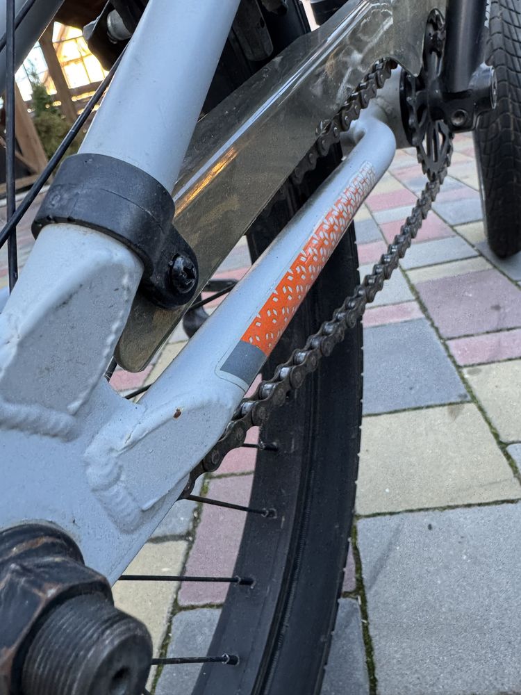 Велосипед BMX для трюків