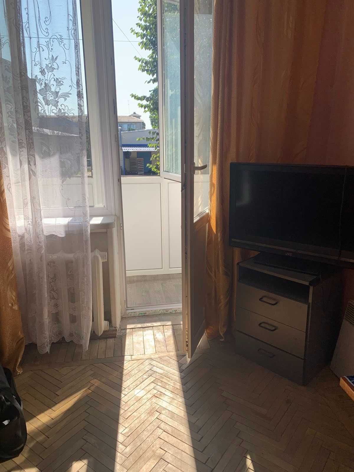 Продаю однокімнатну квартиру поряд АТБ Вокзал