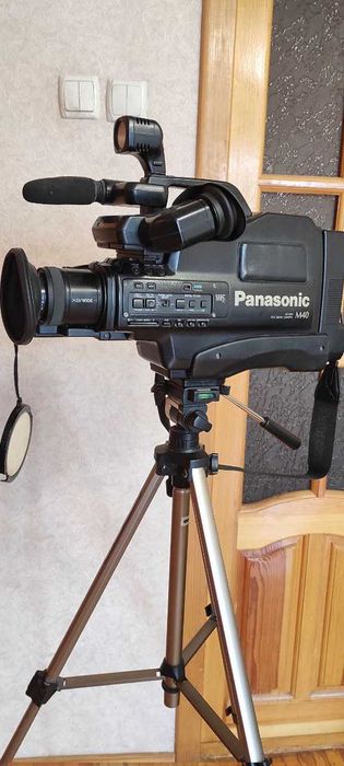 Продам видеокамеры Panasonic M40 и Panasonic M455