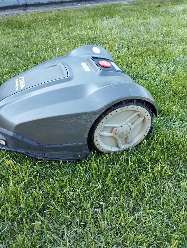 Stiga Autoclip 223 – Robot koszący + baza ładowania – do 1200 m²!