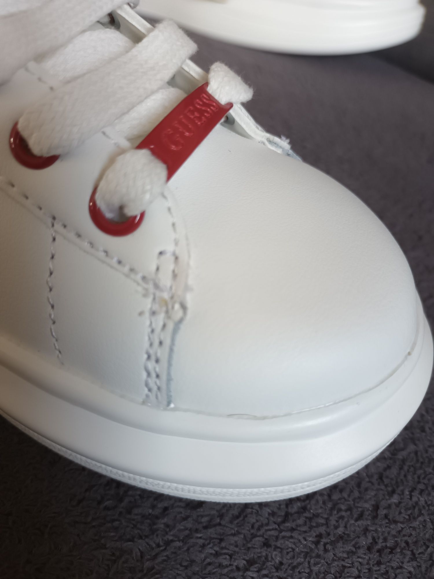 Buty damskie Guess