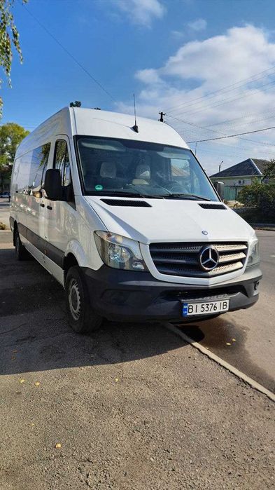 Продам Мерседес Спринтер грузовой.