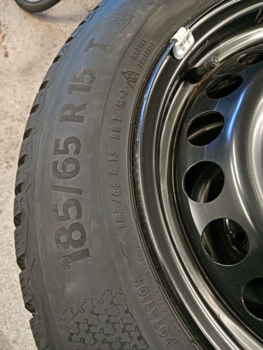 Koła zimowe 15 calowe Renault 4x100 * 185/65/15 Continental Winter