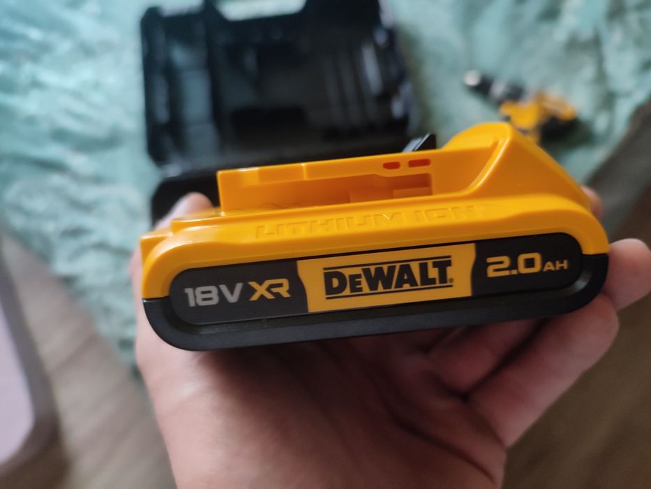 Sprzedam wkrętarko- wiertarkę DeWalt