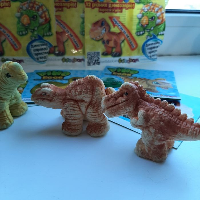 Динозаврики що зростають у воді sbabam колекція