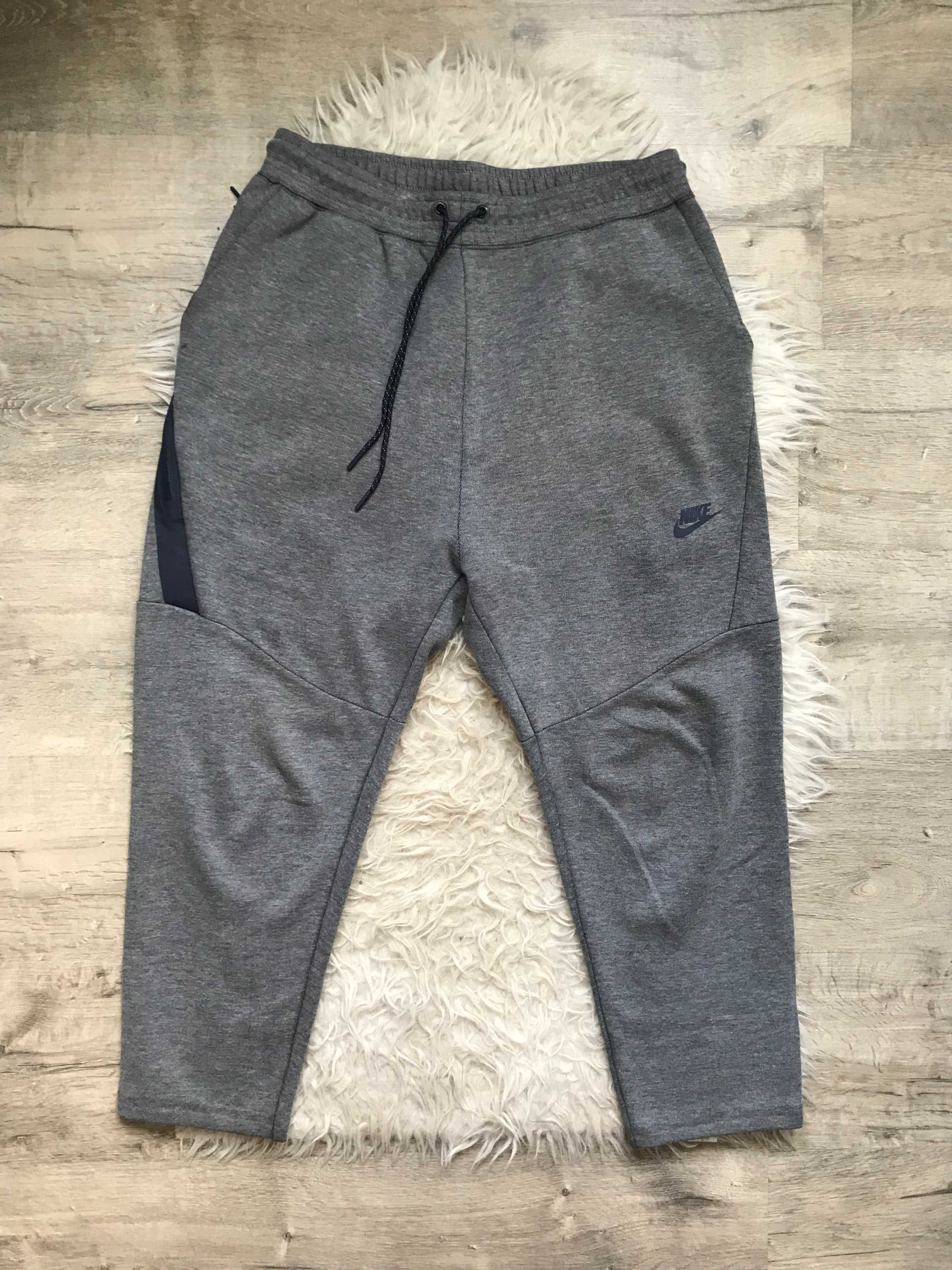 Штаны Nike Fleece Tech CROPPED Jogger (L) Original