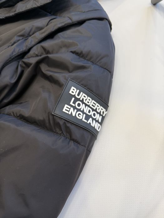 Burberry Puffer Jacket / пуховик-жилетка бьорбері