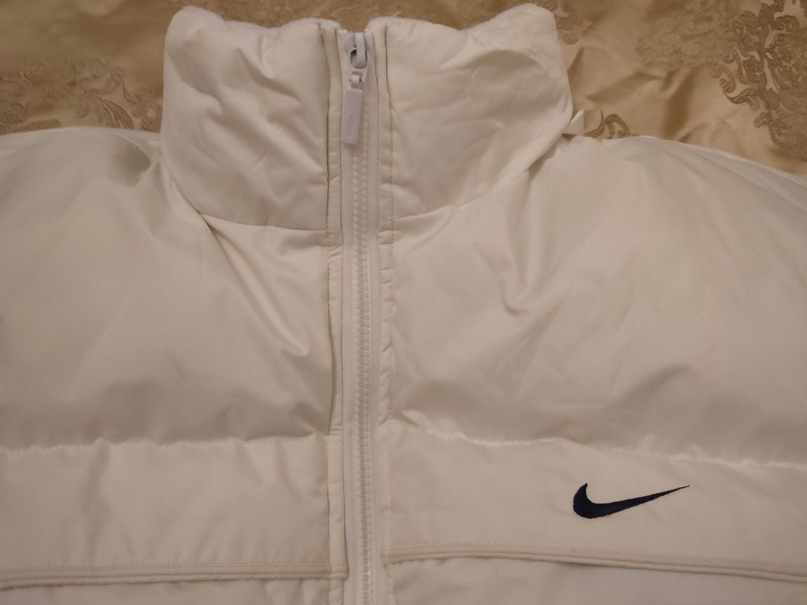 Куртка Nike тепла зимова