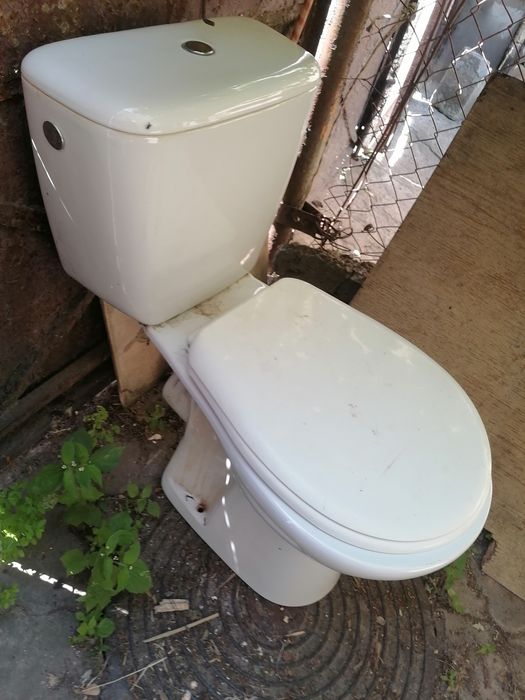 Унітаз  для ремонту