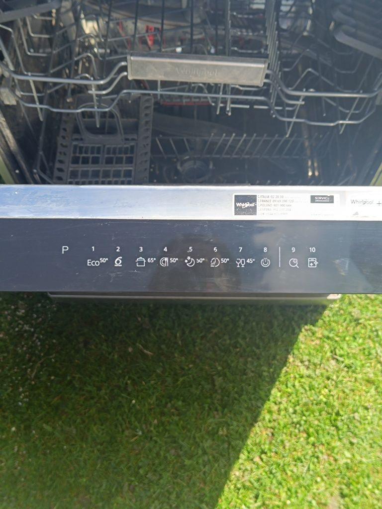 Uszkodzona zmywarka Whirlpool