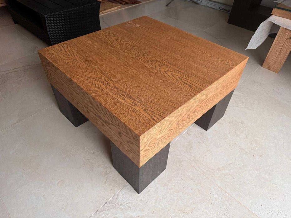 Dębowy stolik kawowy