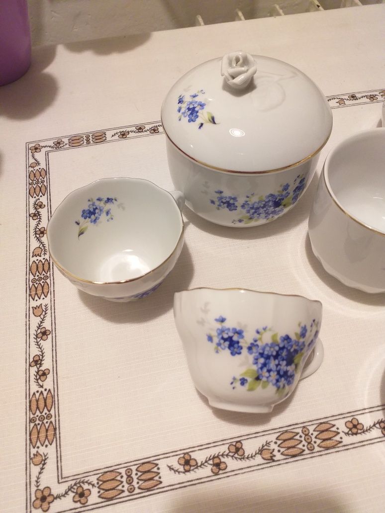 Продам посуду из фарфора
