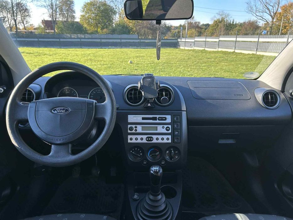 Sprzedam Forda Fieste