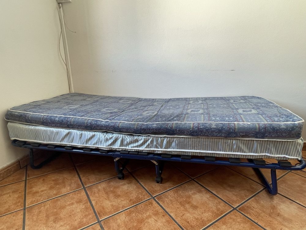 Divã (cama dobrável), solteiro