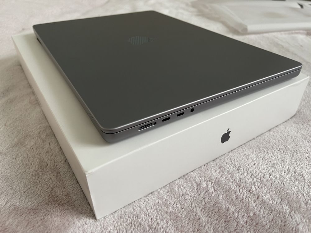Потужний Ідеальний Macbook Pro 16" 2021 M1 Pro 32GB 500GB 16GPU 1700$