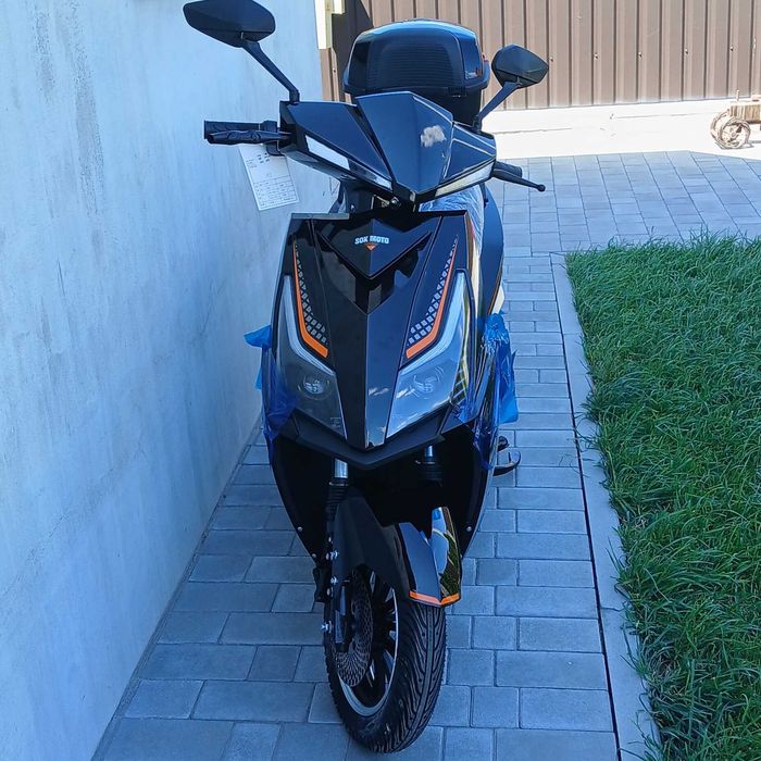 Електроскутер SOKMOTO Wolf 2999W 72V/28Ah
