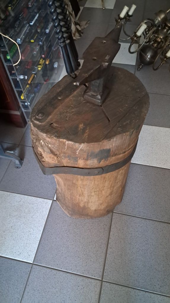 Bigorna em muito bom estado