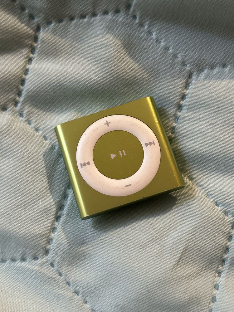 Apple ipod shuffle a1573 2 гб крамивейший зеленый