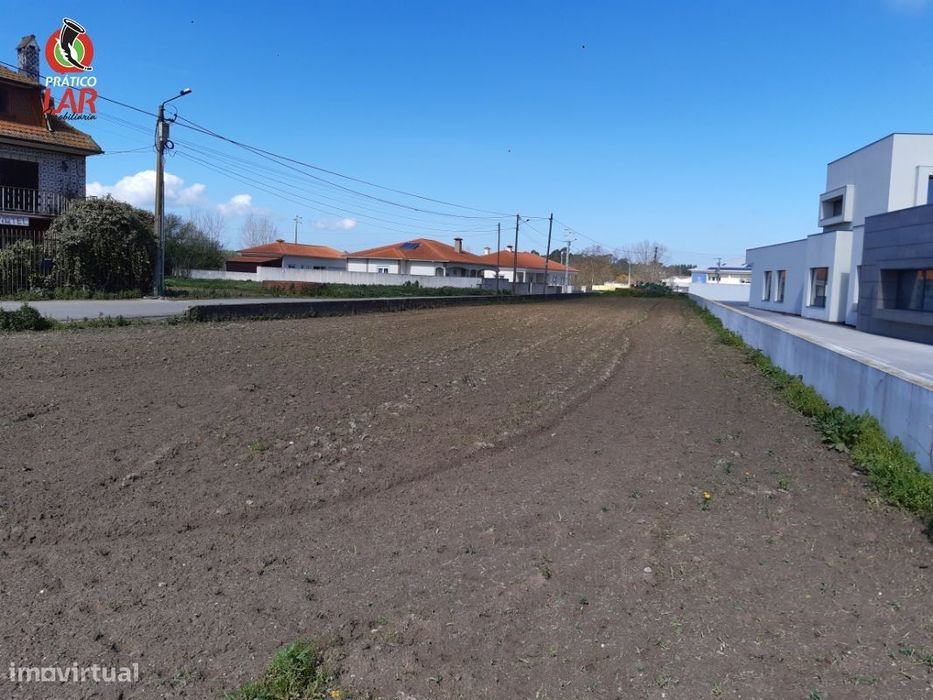 Terreno Urbano no coração do Sobreiro em Bustos