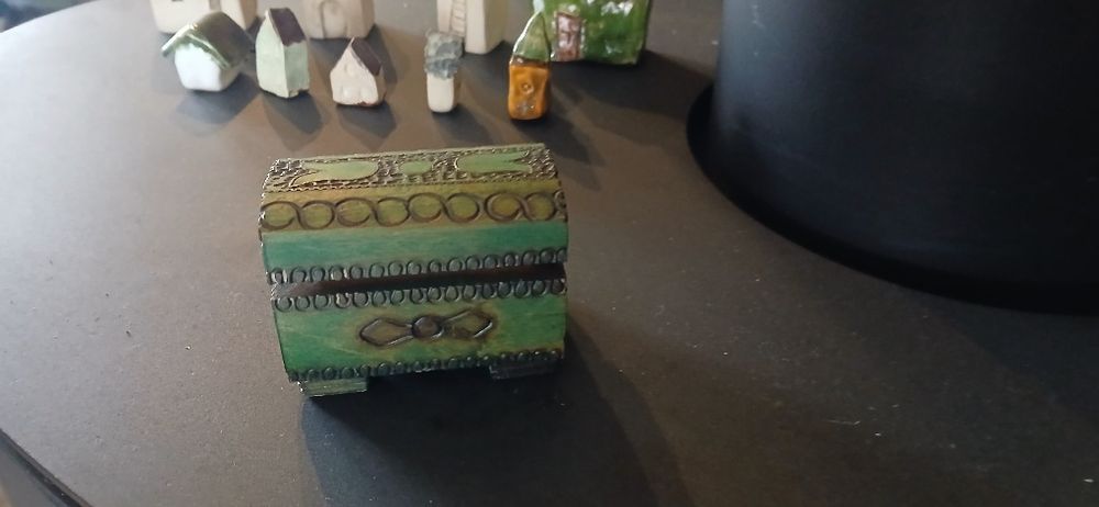 Szkatułka drewniana