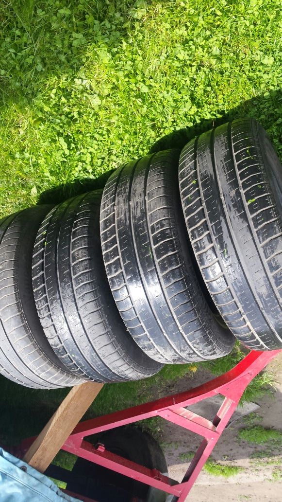 Opony letnie continental 225 / 60 / 16 r 4 szt.