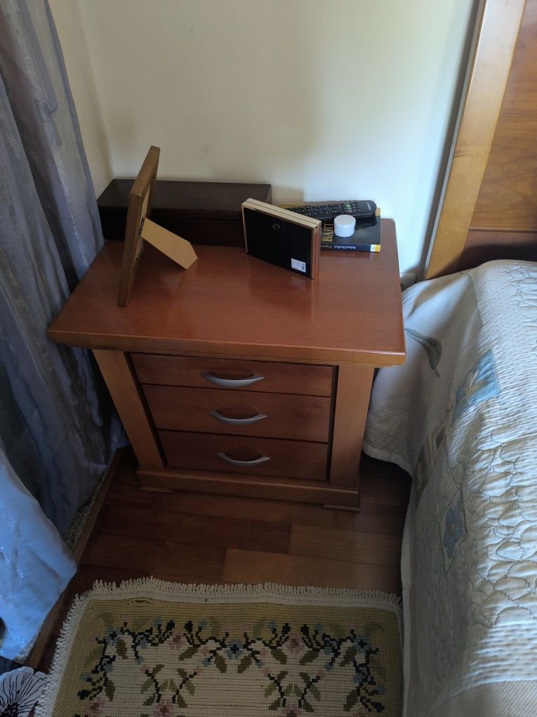 Mobília de quarto em cerejeira