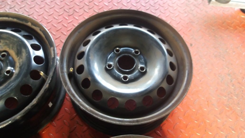 Felgi stalowe VW AUDI SEAT SKODA 5x112 6J15 ET47