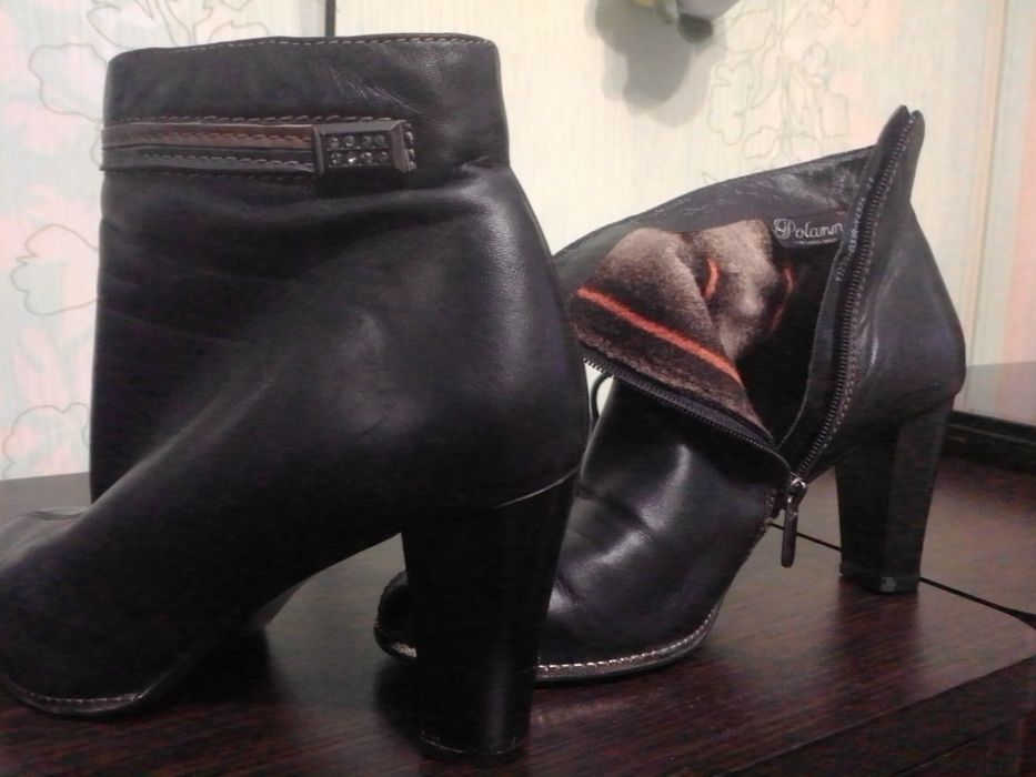 Продам ботинки ( ботильоны)