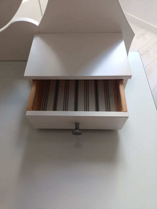 Toaletka IKEA Hemnes