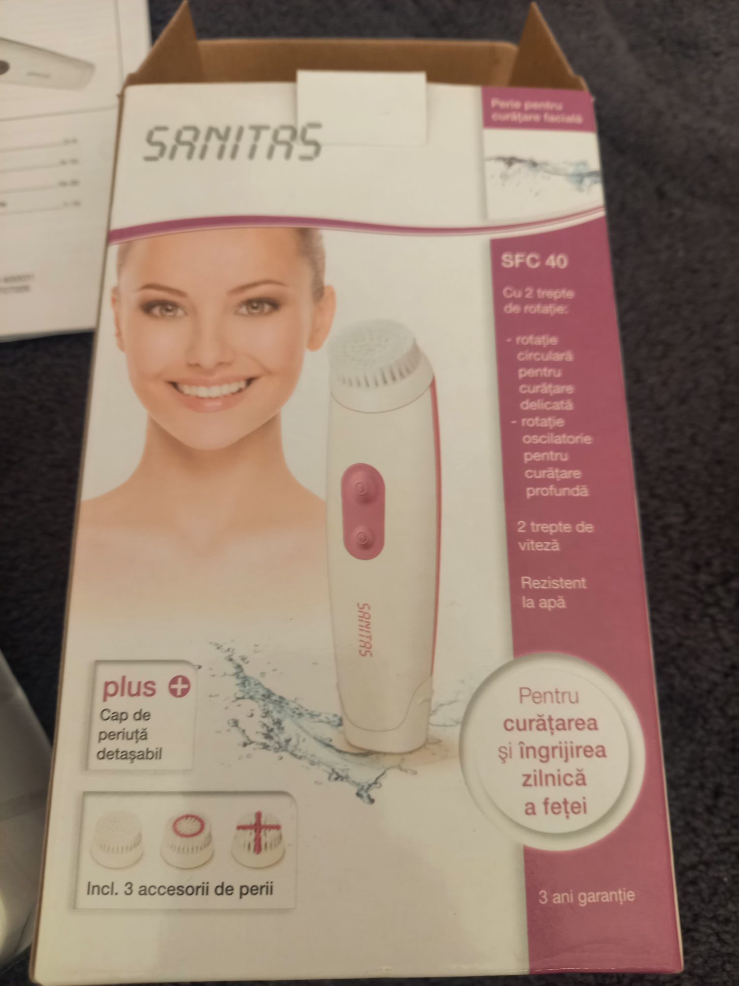Szczoteczka do masażu  oczyszczenia twarzy  Sanitas