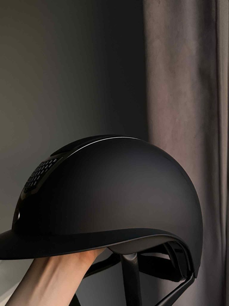 Kask jeździecki  BR