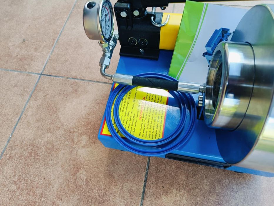 Zakuwarka węży przewodów hydraulicznych z Niemiec zaciskarka prasa mob