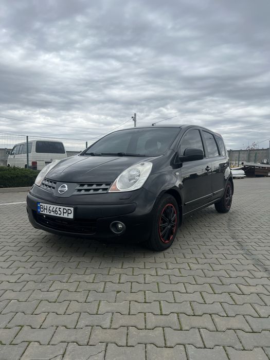 Nissan note e11 1.6 бензин самый полный