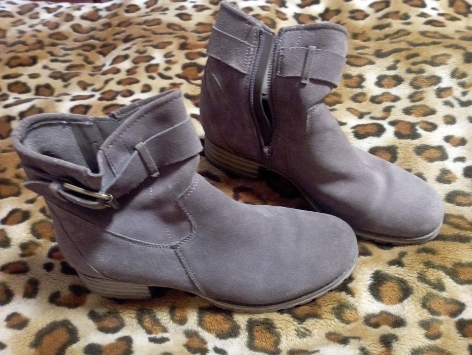 Сапоги осінні жіночі