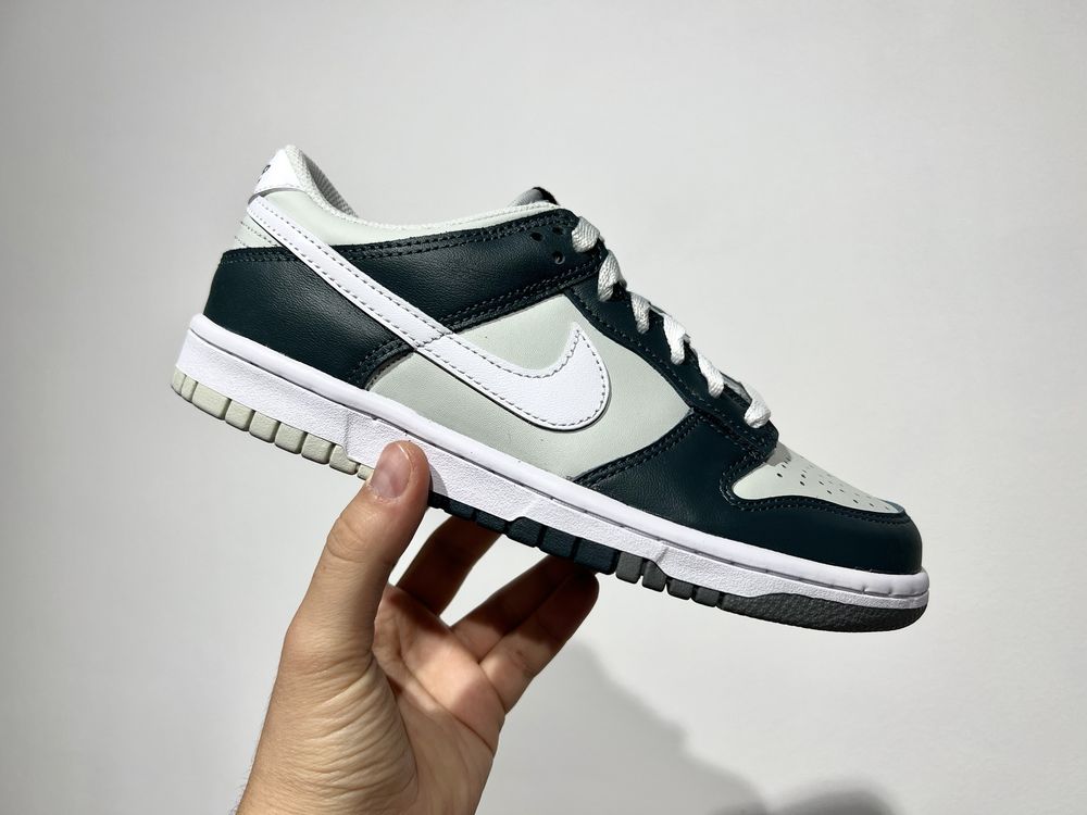 Кроссовки Nike Dunk Low GS FB9109-300