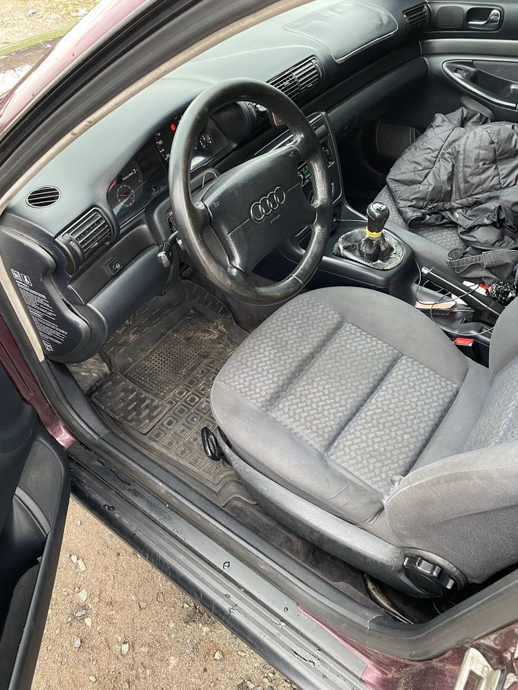 Audi A4 B5 1.8 газ/бензин