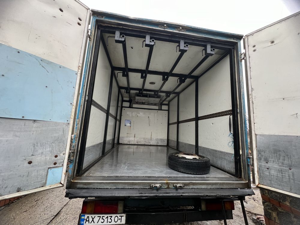 Продам Mercedes-Benz Sprinter 413