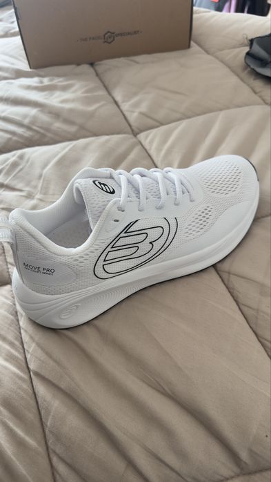 Zapatos BULLPADEL move pro brancos