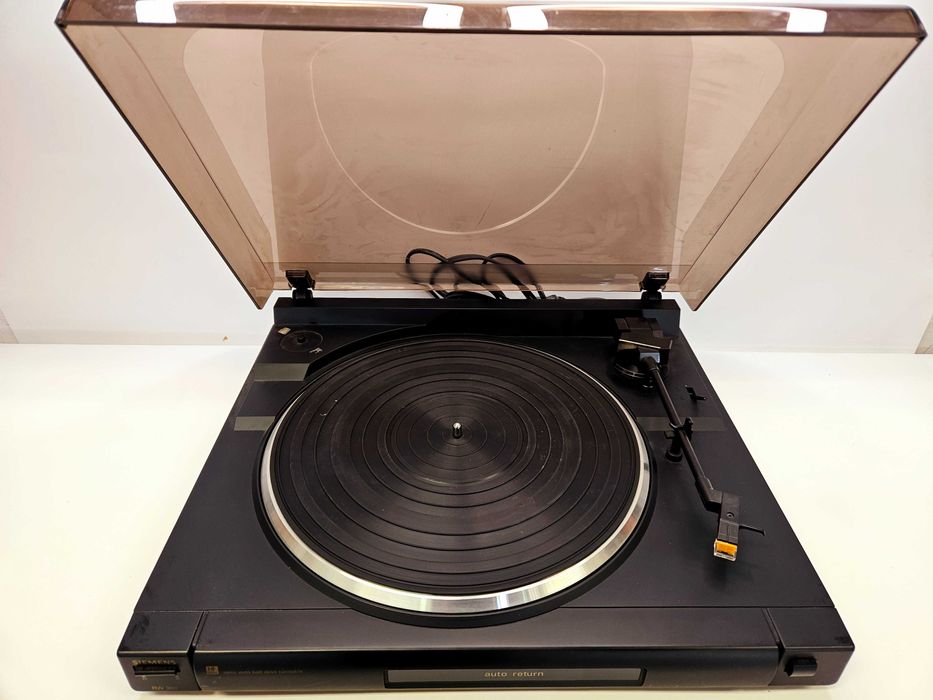 Gramofon Siemens RW 300 G4