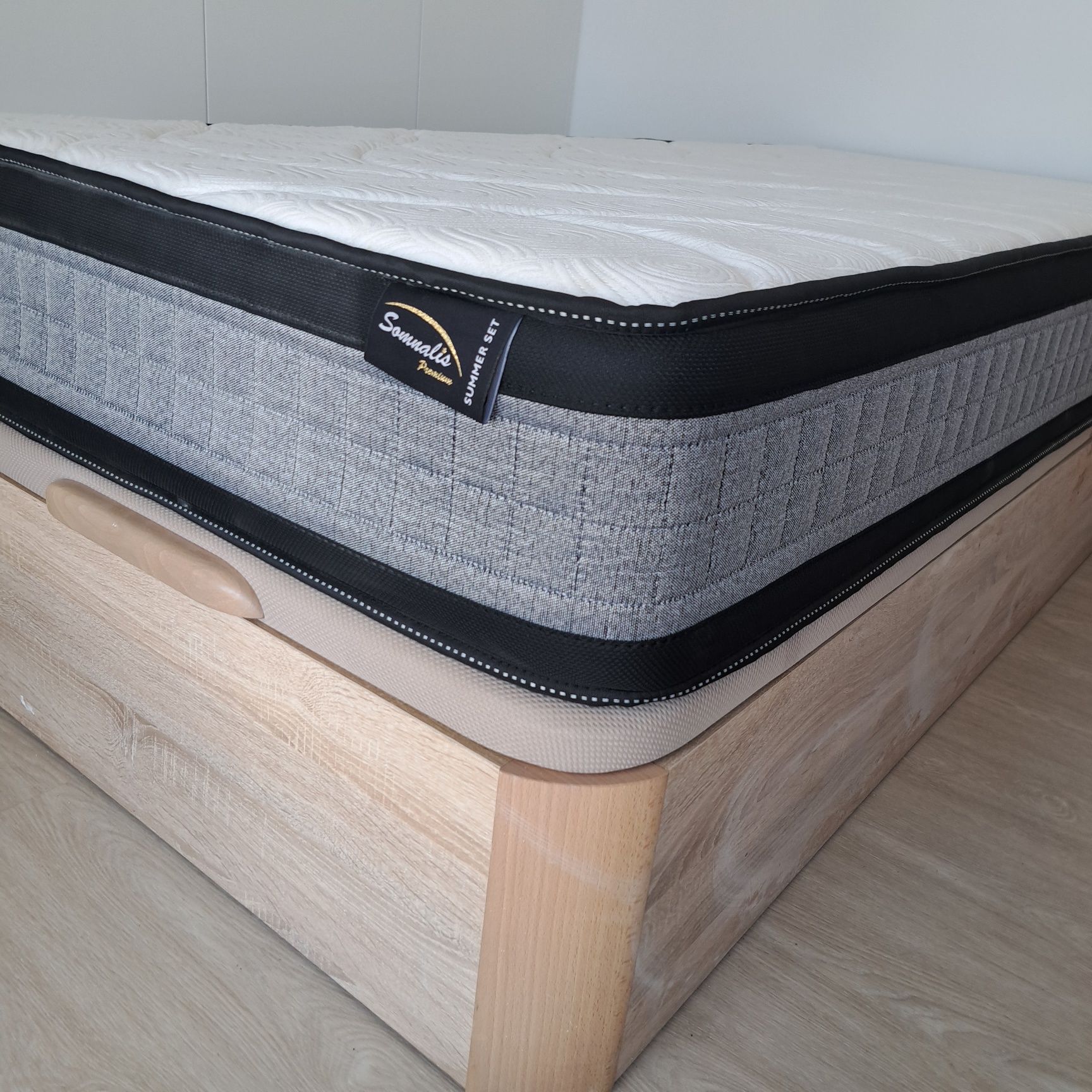 Cama solteiro sommier Pikolin com colchão novos