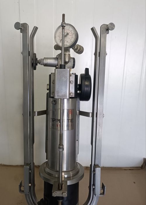 Напівавтоматичний кліпсатор Tipper Tie Technopack  DCM - 90