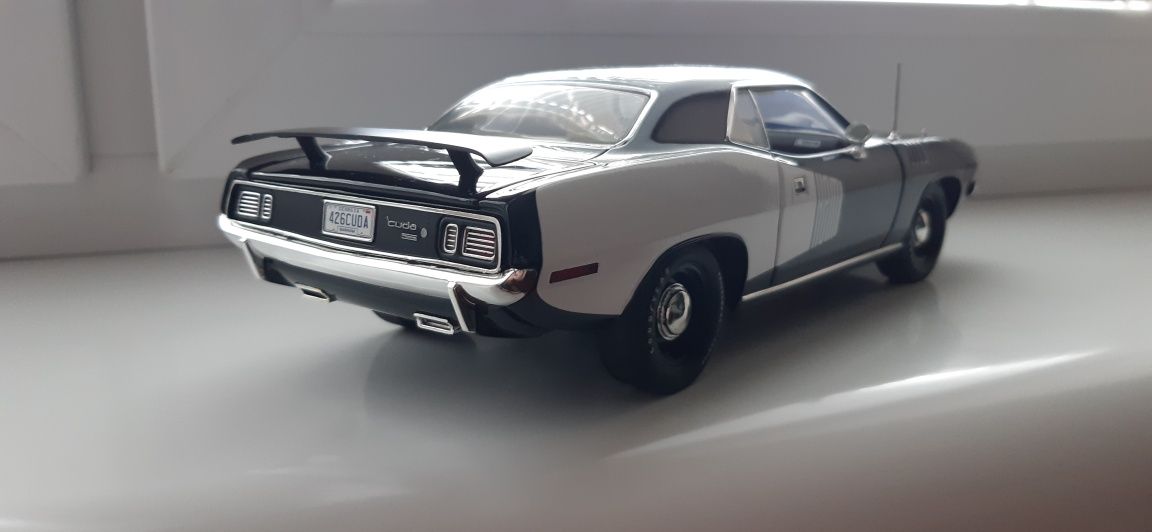 Модель 1/18 1971 Plymouth Hemi Barracuda