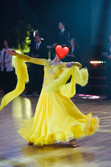 Продам бальне плаття - для стандарту