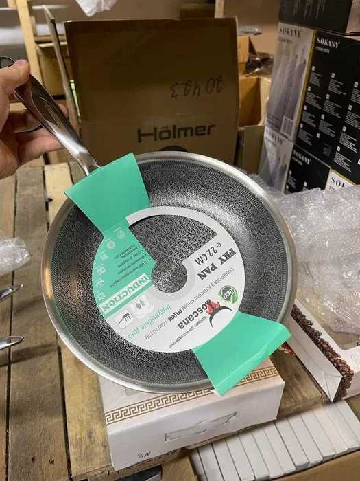 Сковорода 22см з антипригарним Pefulon покриттям із захисною насічкою