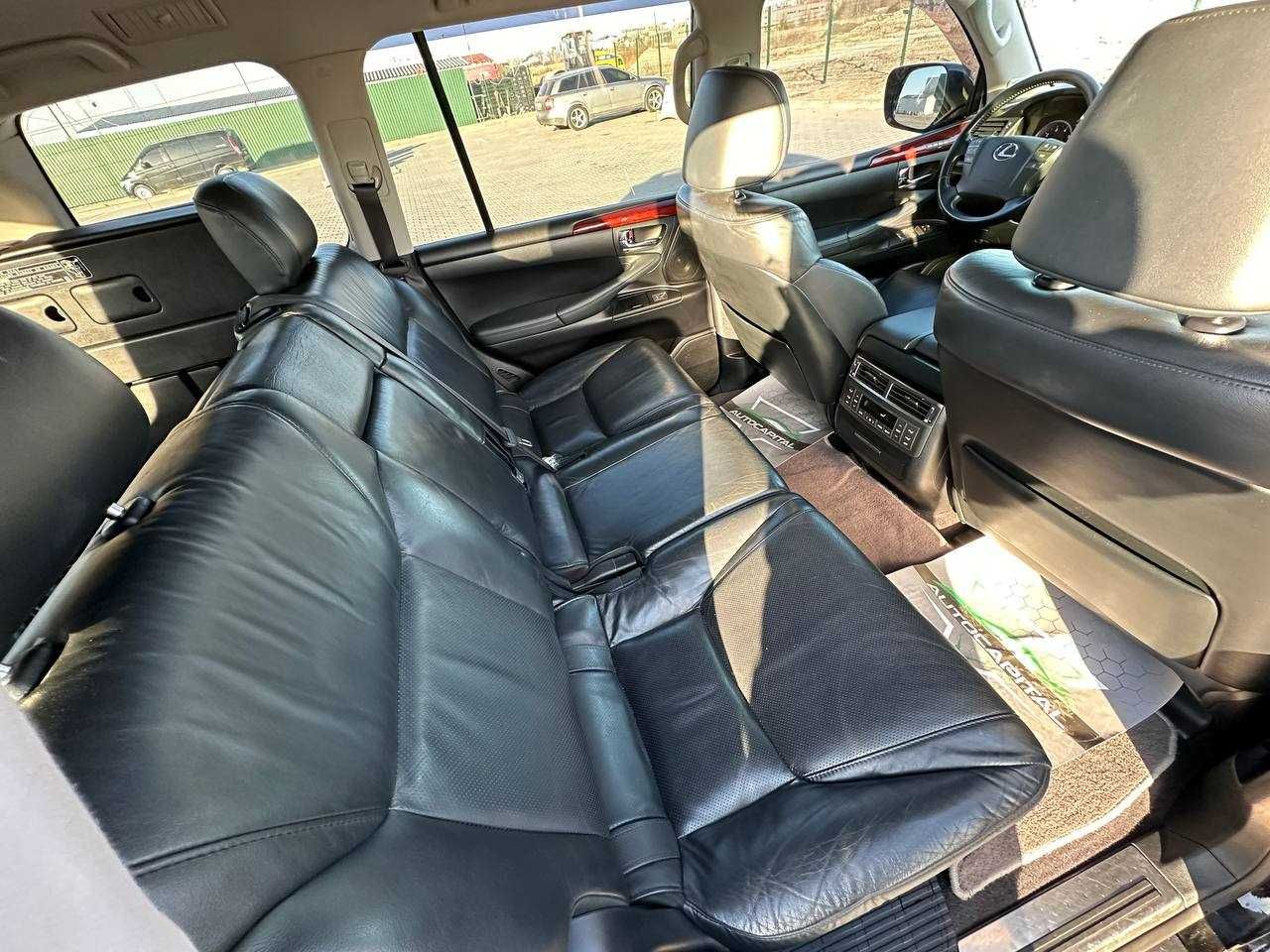 Lexus LX570 5,7 л